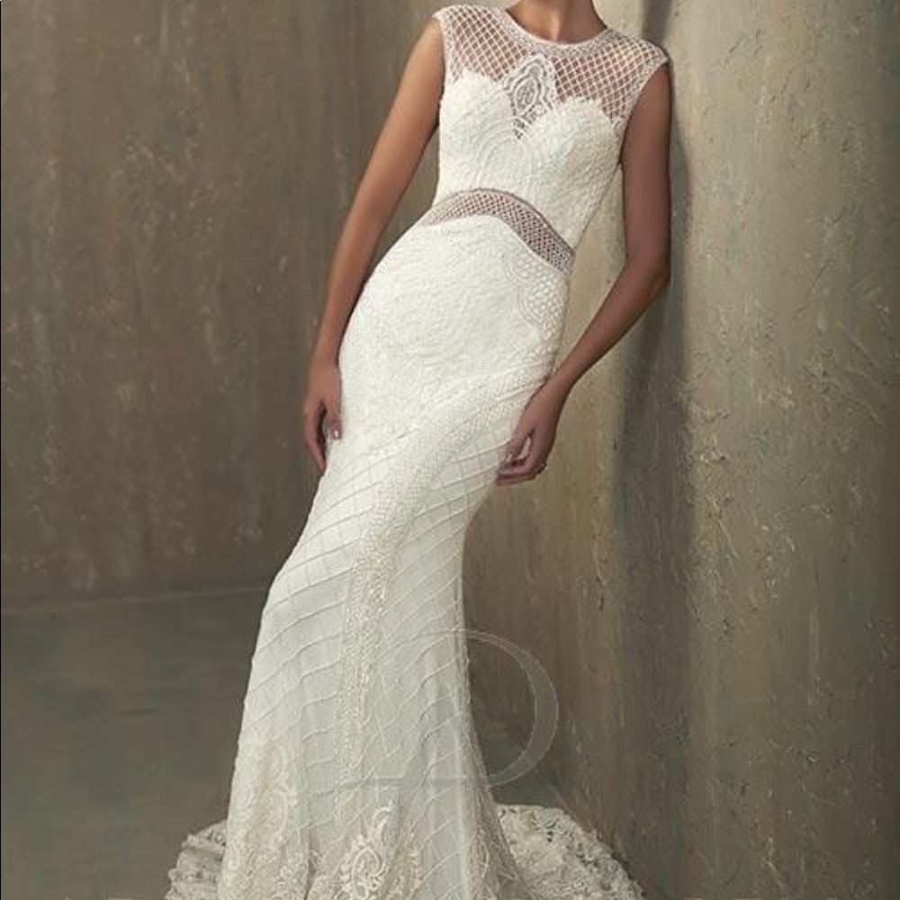 Adrianna pappel gorgeous Wedding gown!!!